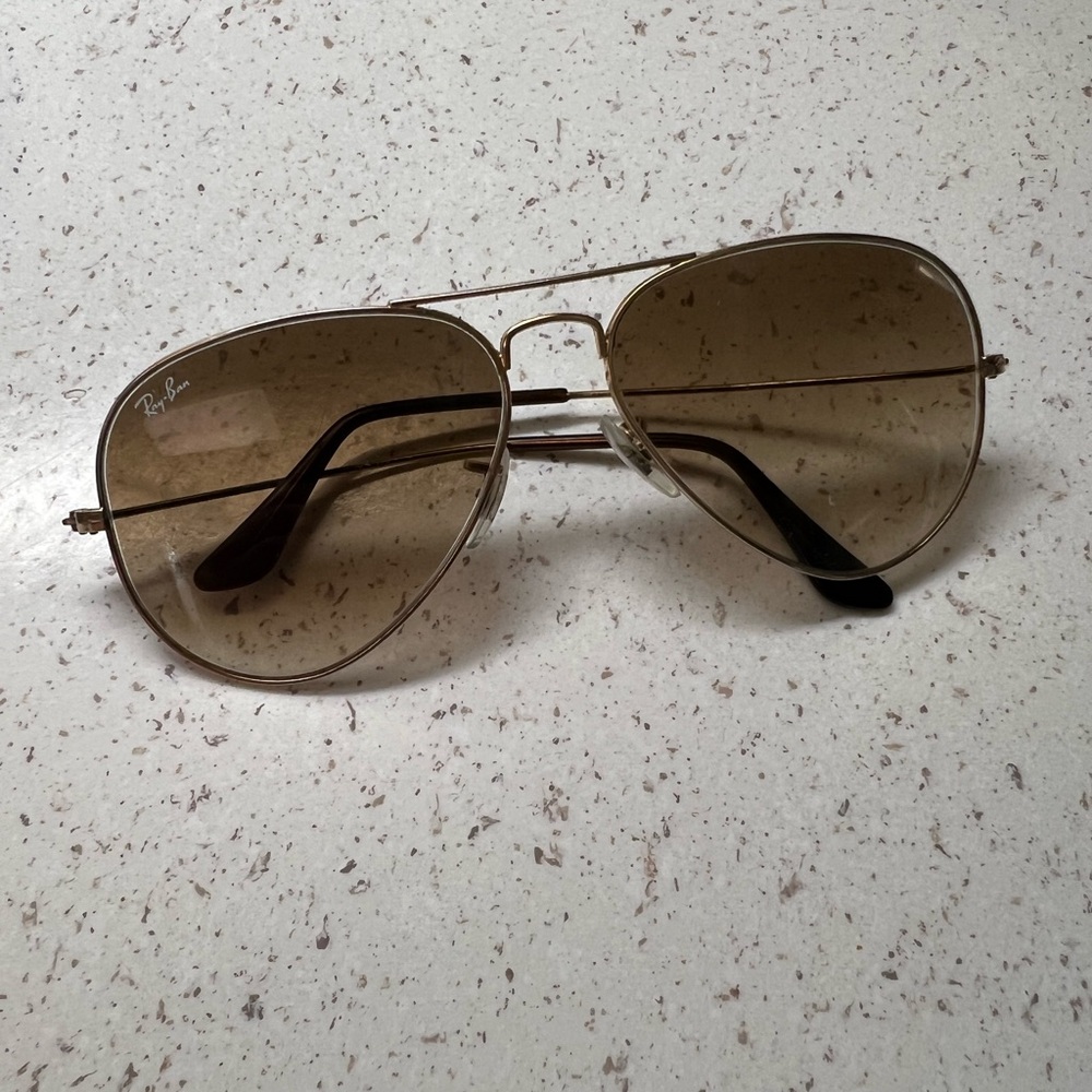 Women ray ban aviators